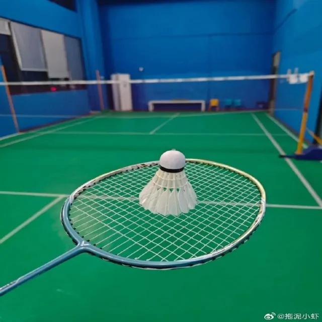 篮球战术趋势分析球队训练方法助力赛场发挥